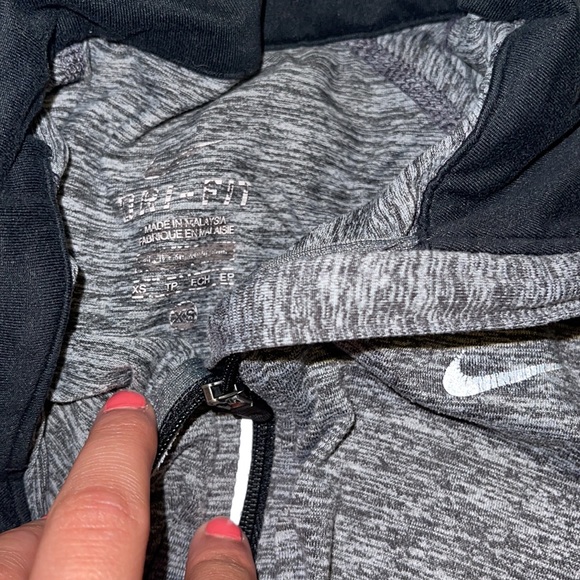 Nike crop top jacket - Picture 3 of 3